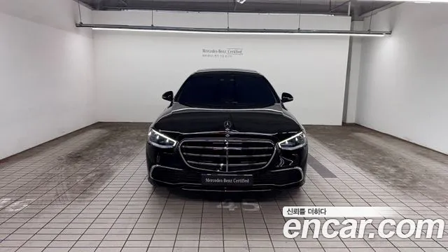 Mercedes-Benz S-Class — Фото автомобиля 3