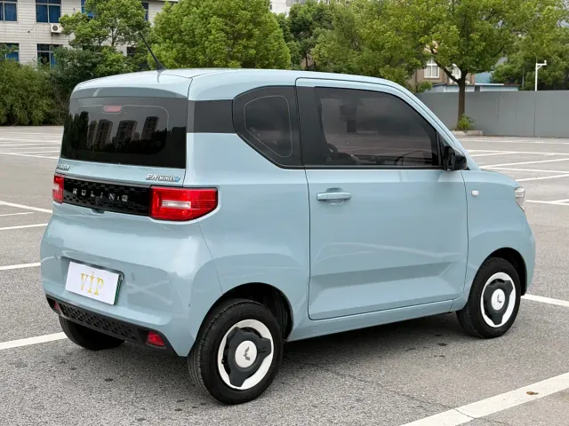 Wuling Hongguang Mini EV — Фото автомобиля 6