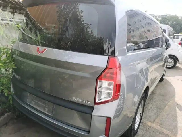Wuling Zhengcheng — Фото автомобиля 6