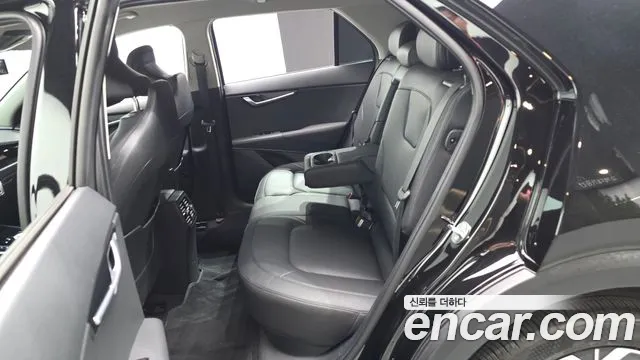 Kia Niro — Фото автомобиля 12