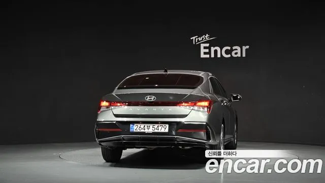Hyundai Avante — Фото автомобиля 4