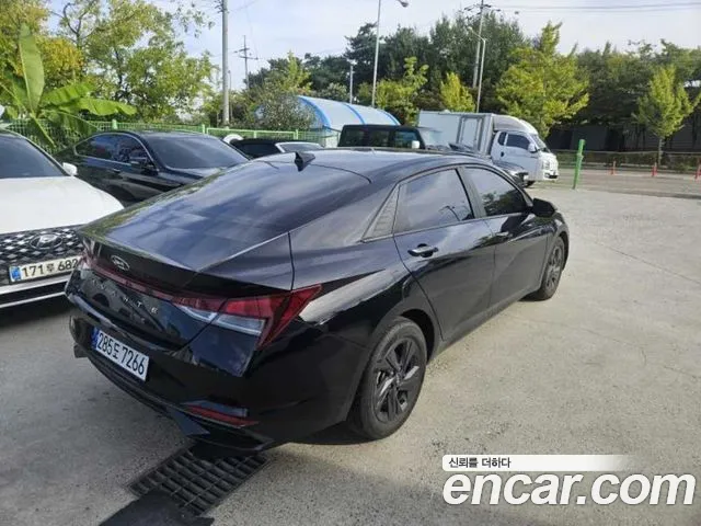 Hyundai Avante CN7 — Фото автомобиля 5