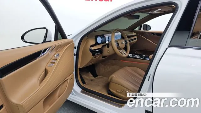 Genesis G80 Бензин 2.5 турбо 2WD — Фото автомобиля 2