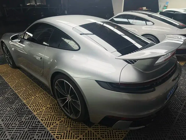 Porsche 911 — Фото автомобиля 6