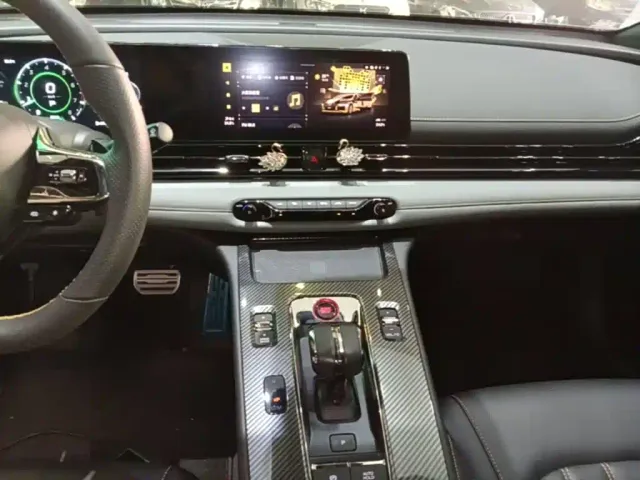 GAC Trumpchi Emkoo — Фото автомобиля 12