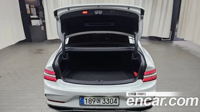 Genesis G80 Бензин 2.5 турбо 2WD — Фото автомобиля 16