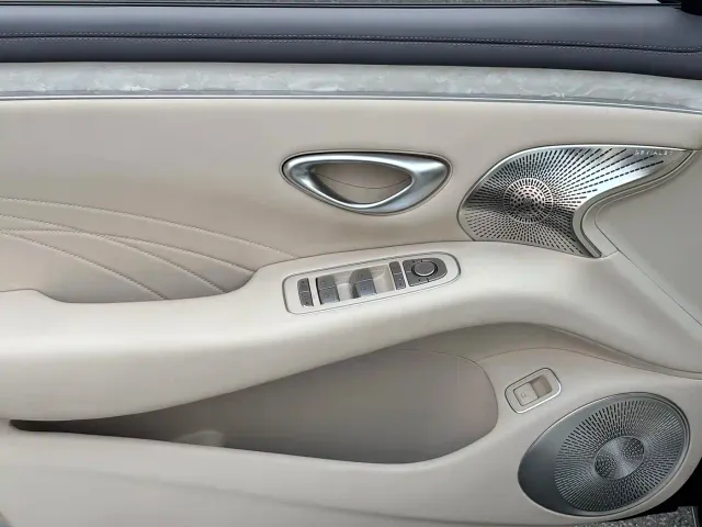 BYD Seal 08 — Фото автомобиля 20