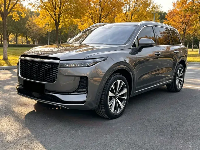 Фотография автомобиля — Li Auto ONE