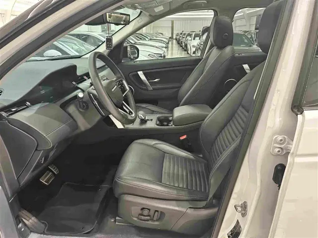 Land Rover Discovery Sport — Фото автомобиля 7