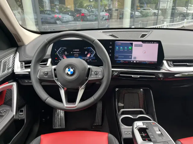 BMW X1 — Фото автомобиля 12