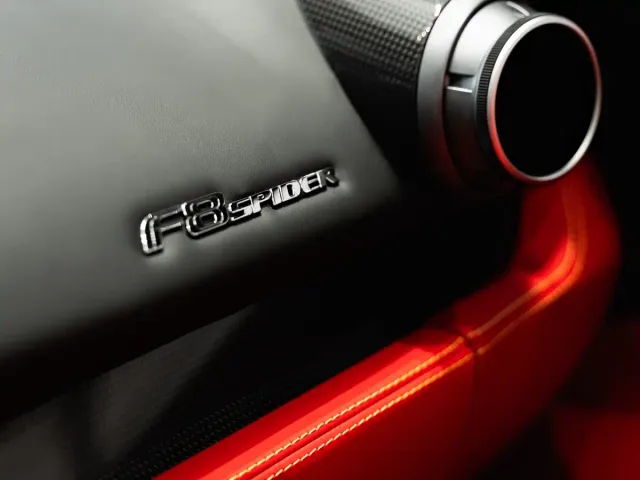 Ferrari Ferrari F8 2020 Spider 3.9T V8 — Фото автомобиля 24