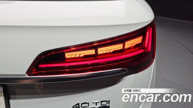 Audi Q5 40 TDI quattro Premium — Фото автомобиля 21