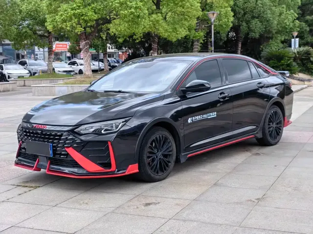 Фотография автомобиля — Dongfeng Yixuan MAX