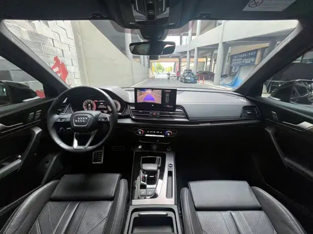 Audi Q5L — Фото автомобиля 11