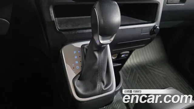 Hyundai Staria — Фото автомобиля 9