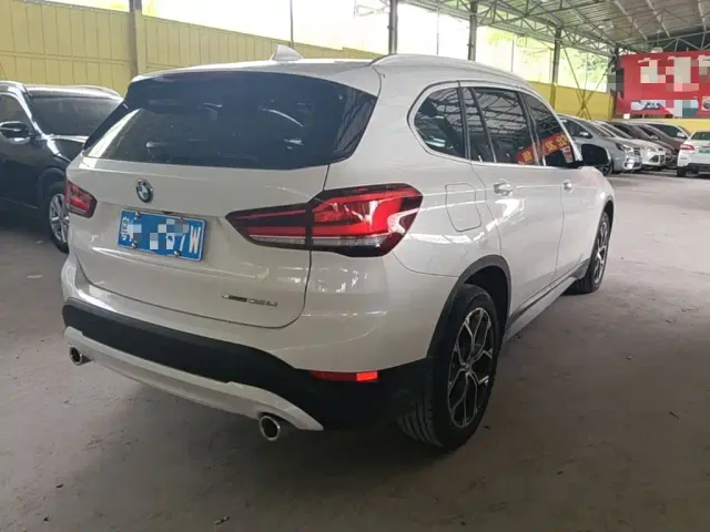 BMW X1 — Фото автомобиля 6
