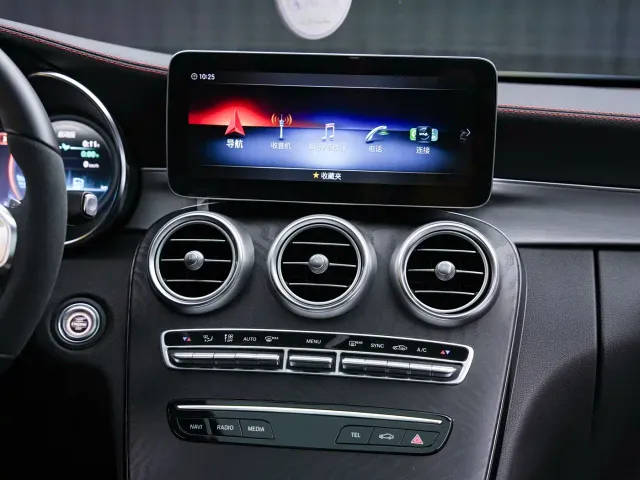 Mercedes-Benz C-Class — Фото автомобиля 12