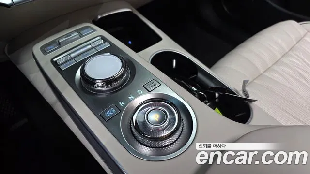 Genesis GV70 2.5T Бензин AWD — Фото автомобиля 9