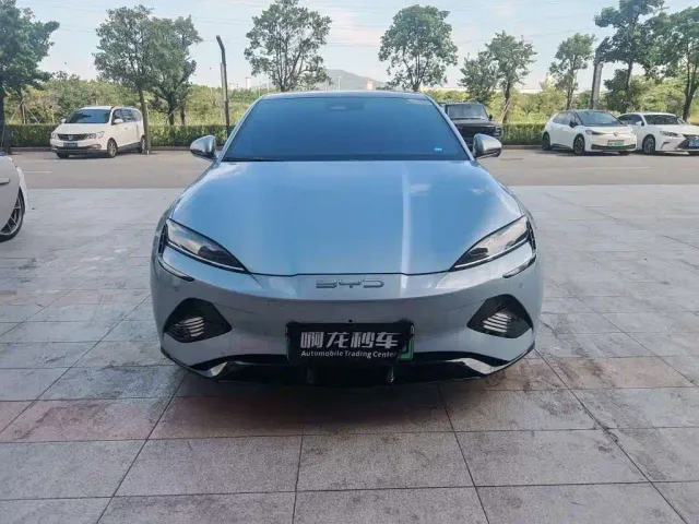 BYD Seal — Фото автомобиля 2