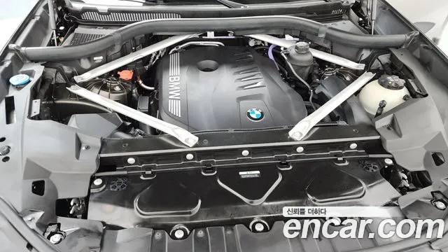 BMW X6 xDrive40i M Sport — Фото автомобиля 6