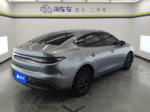 BYD Seal 05 DM-i — Фото автомобиля 3