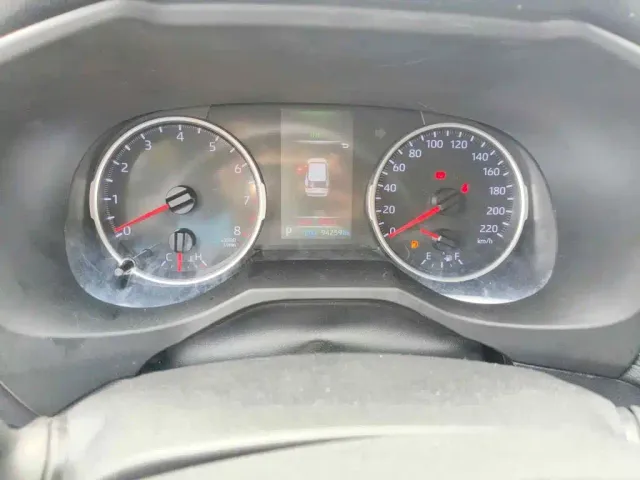 Toyota RAV4 — Фото автомобиля 4