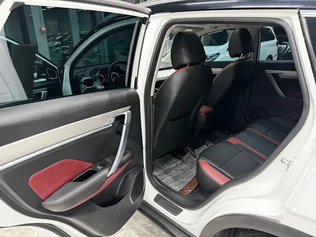 Geely Binyue — Фото автомобиля 16