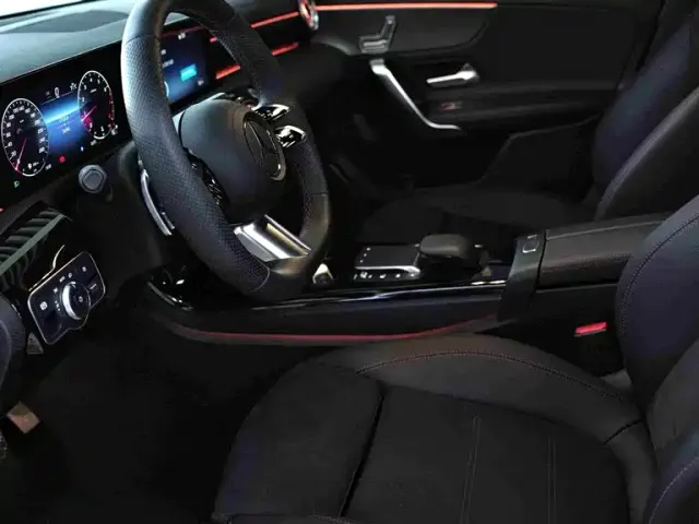 Mercedes-Benz A-Class — Фото автомобиля 5