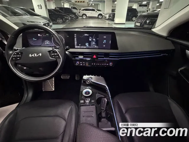 Kia EV6 — Фото автомобиля 6