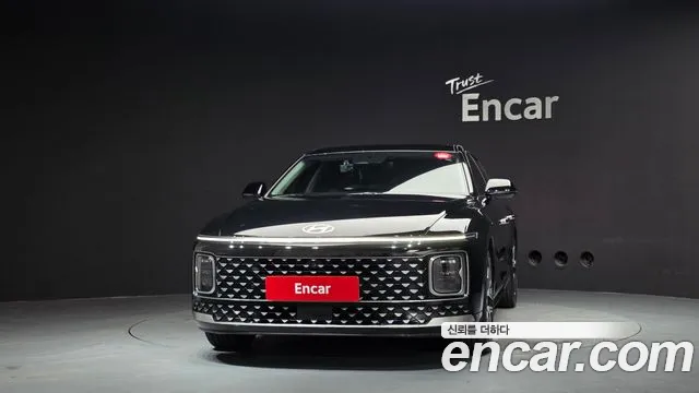Hyundai Grandeur Grandeur (GN7) 2.5 Бензин 2WD — Фото автомобиля 3