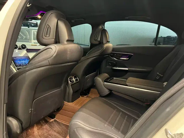 Mercedes-Benz C-Class — Фото автомобиля 6