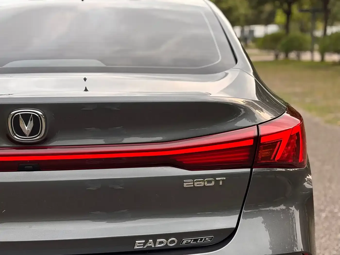 Changan Eado 2022 PLUS Blue Whale NE 1.4T GDI DCT Premium Edition — Фото автомобиля 9