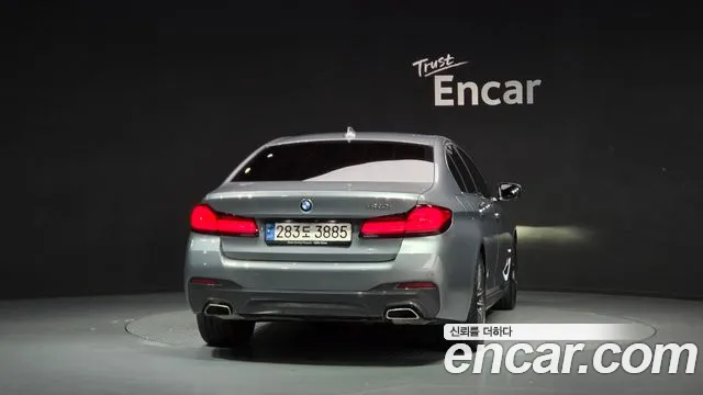 BMW 5 Series G30 — Фото автомобиля 4