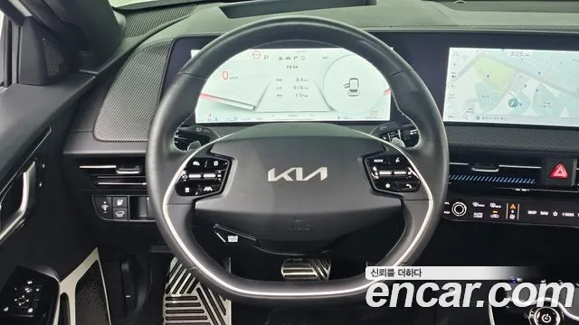 Kia EV6 — Фото автомобиля 13