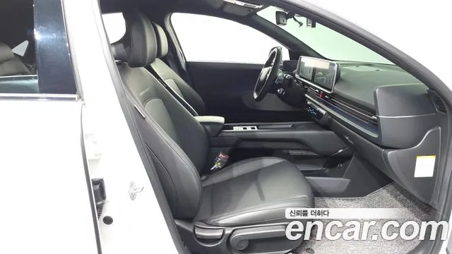 Hyundai Ioniq 6 — Фото автомобиля 11