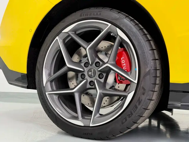 Lotus Emeya — Фото автомобиля 16