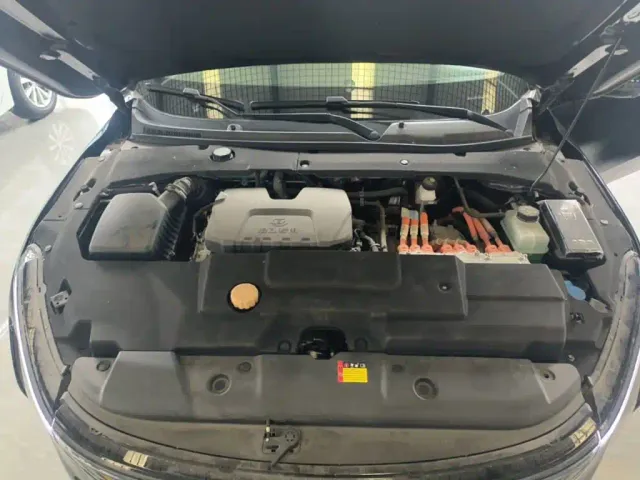 Wuling Starlight — Фото автомобиля 15