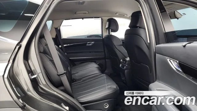 Genesis GV80 — Фото автомобиля 12