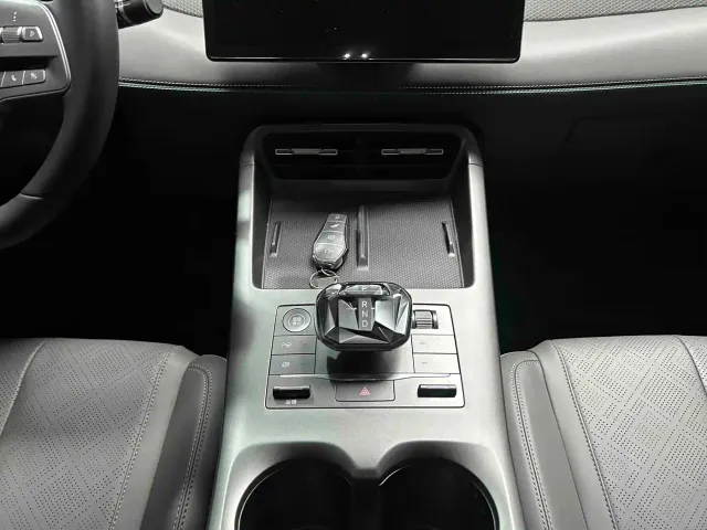 BYD Qin PLUS — Фото автомобиля 15