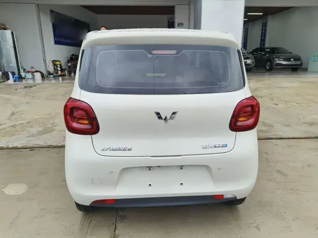 Wuling Hongguang Mini EV — Фото автомобиля 5