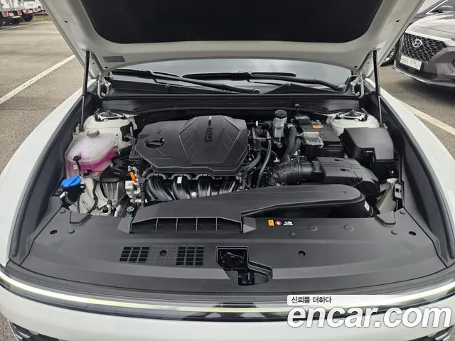 Hyundai Grandeur GN7 — Фото автомобиля 17