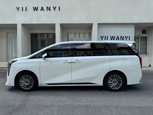 GAC Trumpchi M8 — Фото автомобиля 6