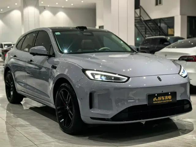 Aito M5 — Фото автомобиля 3