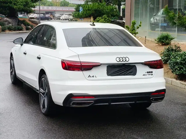 Audi A4L — Фото автомобиля 16