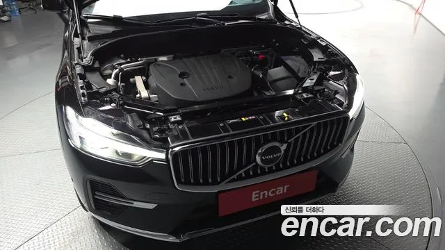 Volvo XC60 Generation 2 — Фото автомобиля 9