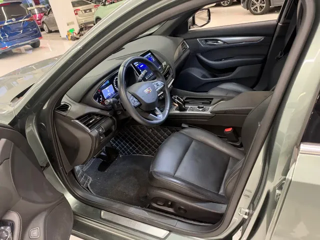 Cadillac CT5 — Фото автомобиля 7