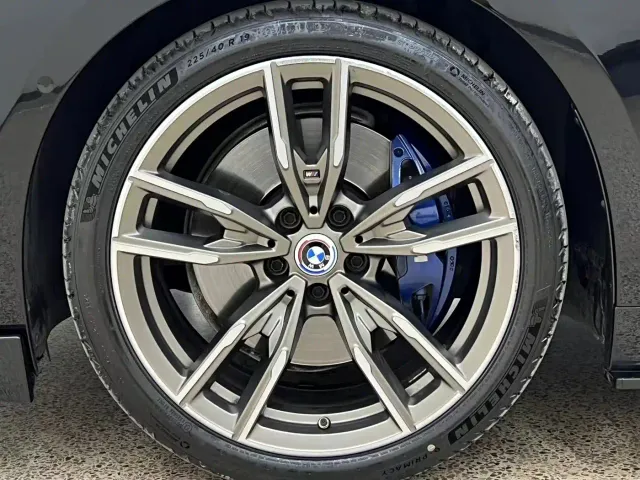 BMW M240i — Фото автомобиля 10