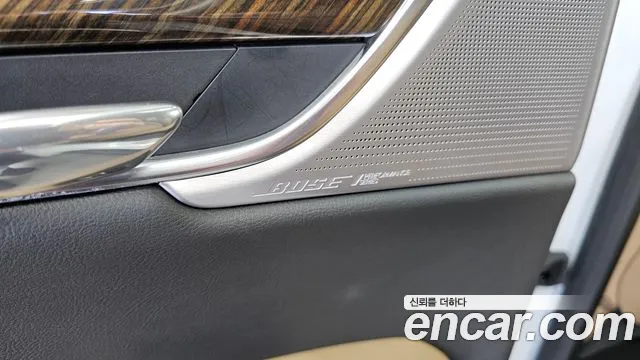 Cadillac XT6 — Фото автомобиля 26