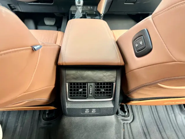 Toyota Camry — Фото автомобиля 16