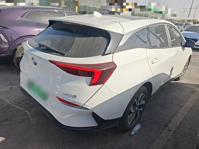 Buick Velite 6 — Фото автомобиля 6